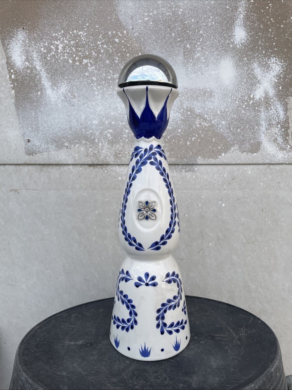 Clase Azul Reposado Tequila Talavera Pottery Hand Painted 750 ml Empty Bottle
